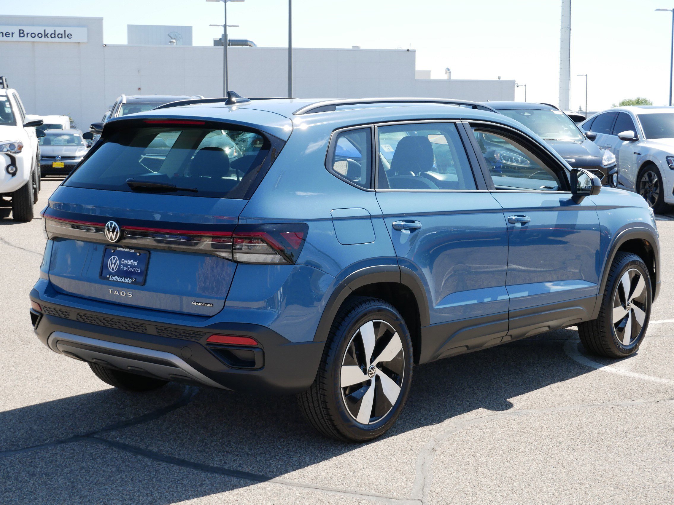 Certified 2025 Volkswagen Taos S AWD/4WD image 7