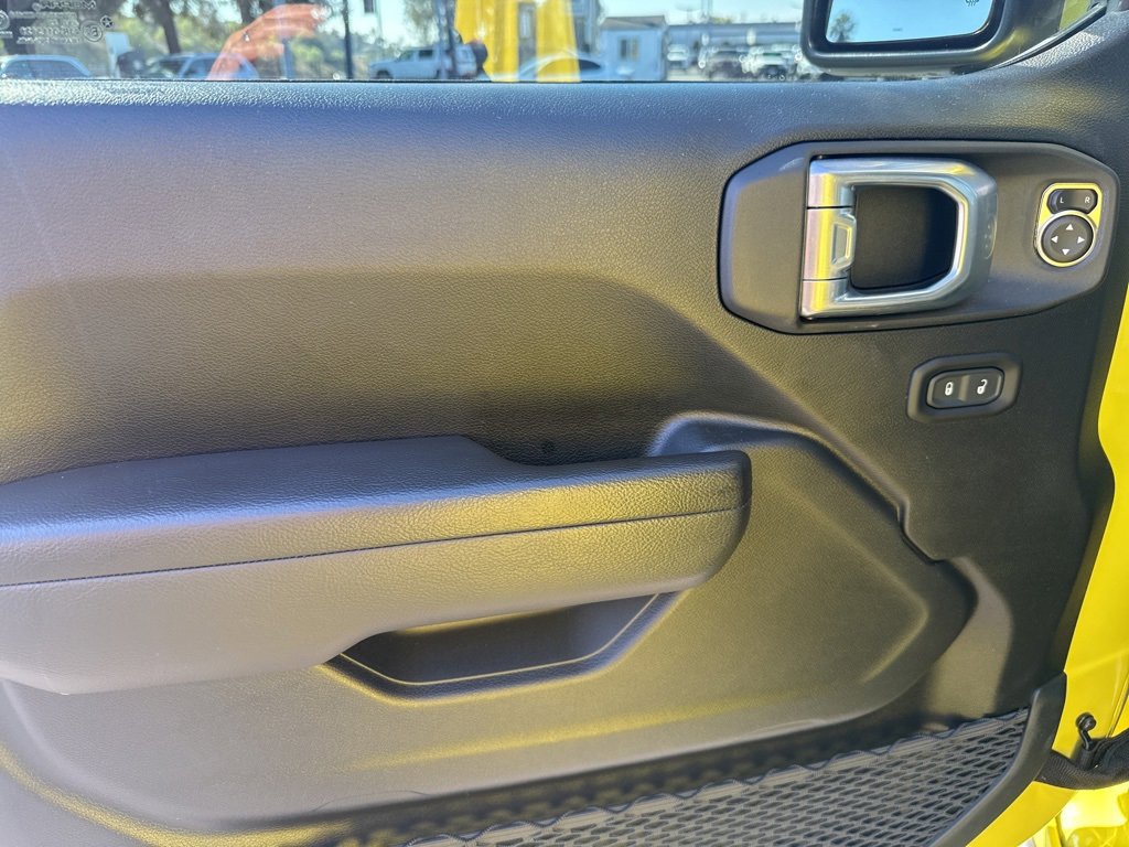 Used 2023 Jeep Wrangler Willys 4xe w/ Sun & Screen Package image 13