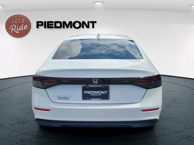 Used 2024 Honda Accord EX image 7