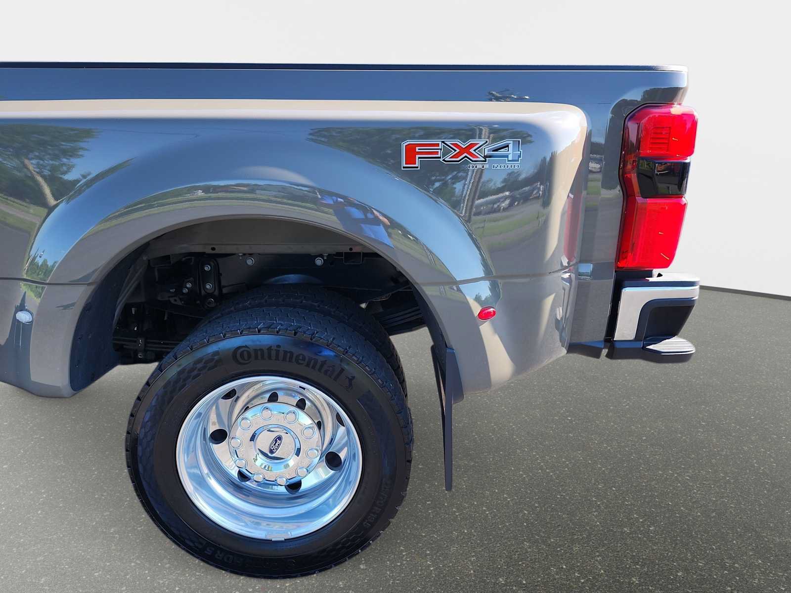 Used 2026 Ford F450 XLT w/ XLT Premium Package AWD/4WD image 16