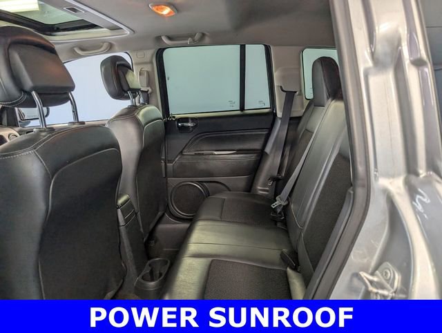 Used 2016 Jeep Compass Latitude w/ Sun/Sound Group image 8