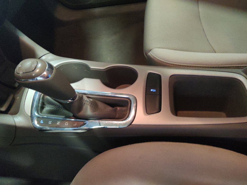 Used 2017 Chevrolet Cruze LS FWD image 26