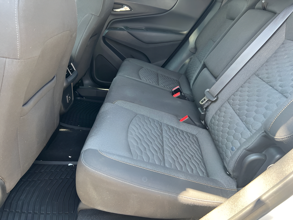 Used 2019 Chevrolet Equinox LT w/ Driver Convenience Package FWD image 16