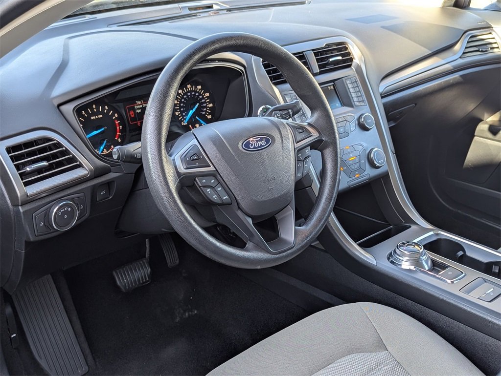 Used 2019 Ford Fusion S image 9