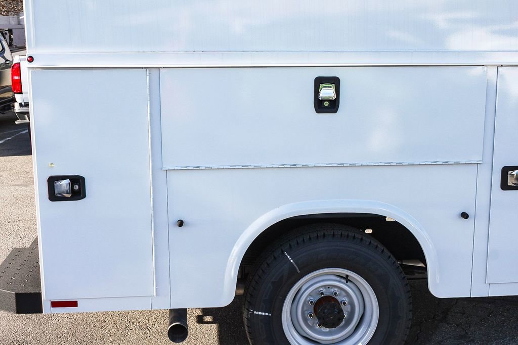 New 2026 Ford E-350 and Econoline 350 Super Duty w/ Power Equipment Group image 15