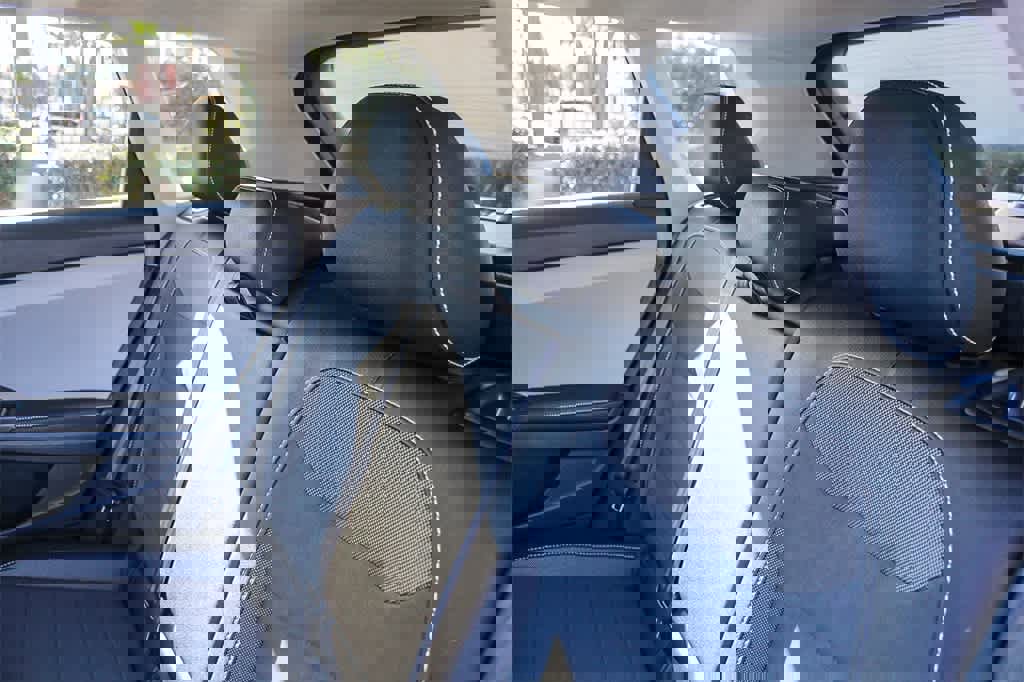 Used 2024 Volkswagen Taos SE image 26