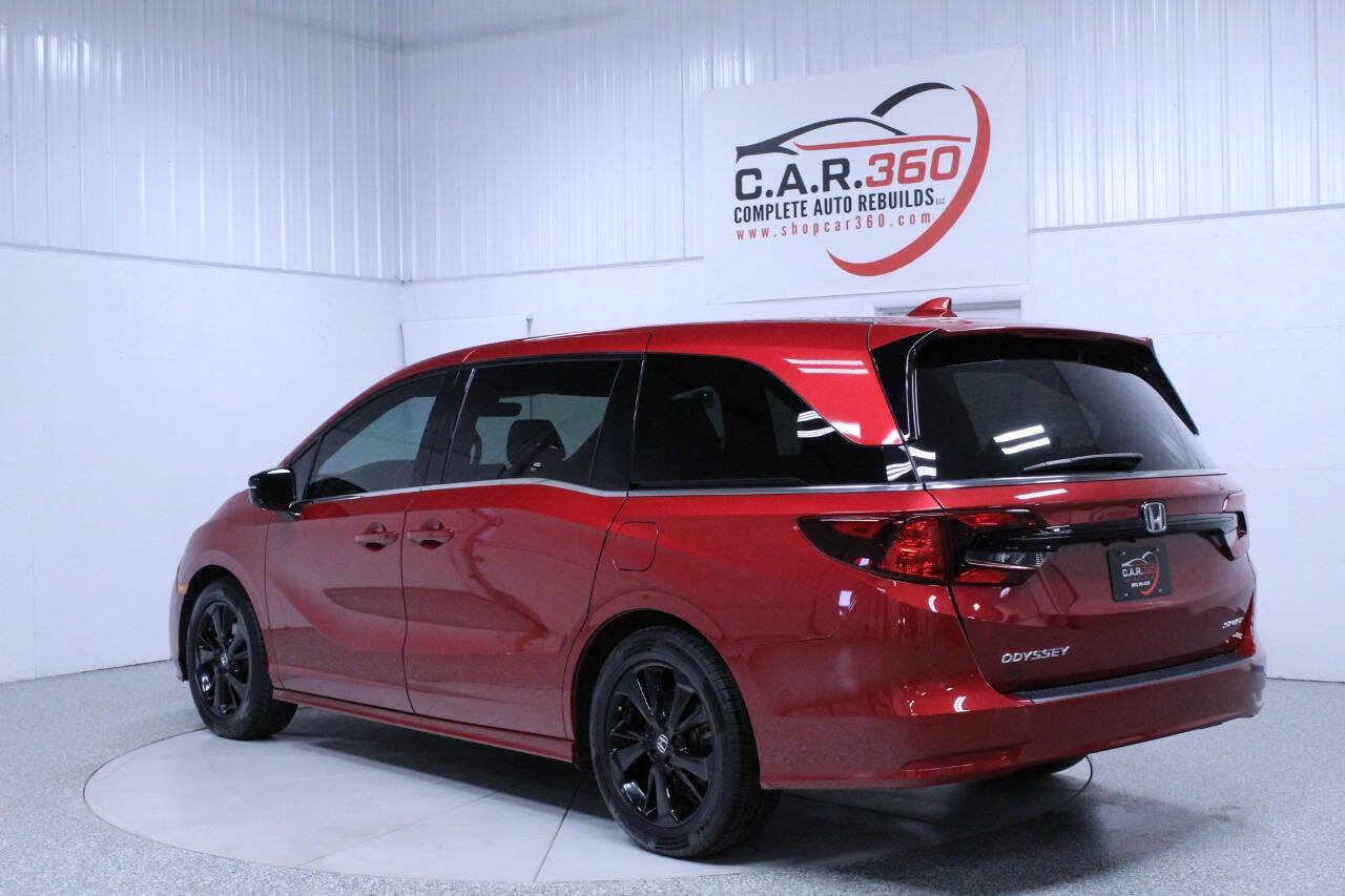 Used 2023 Honda Odyssey Sport image 4