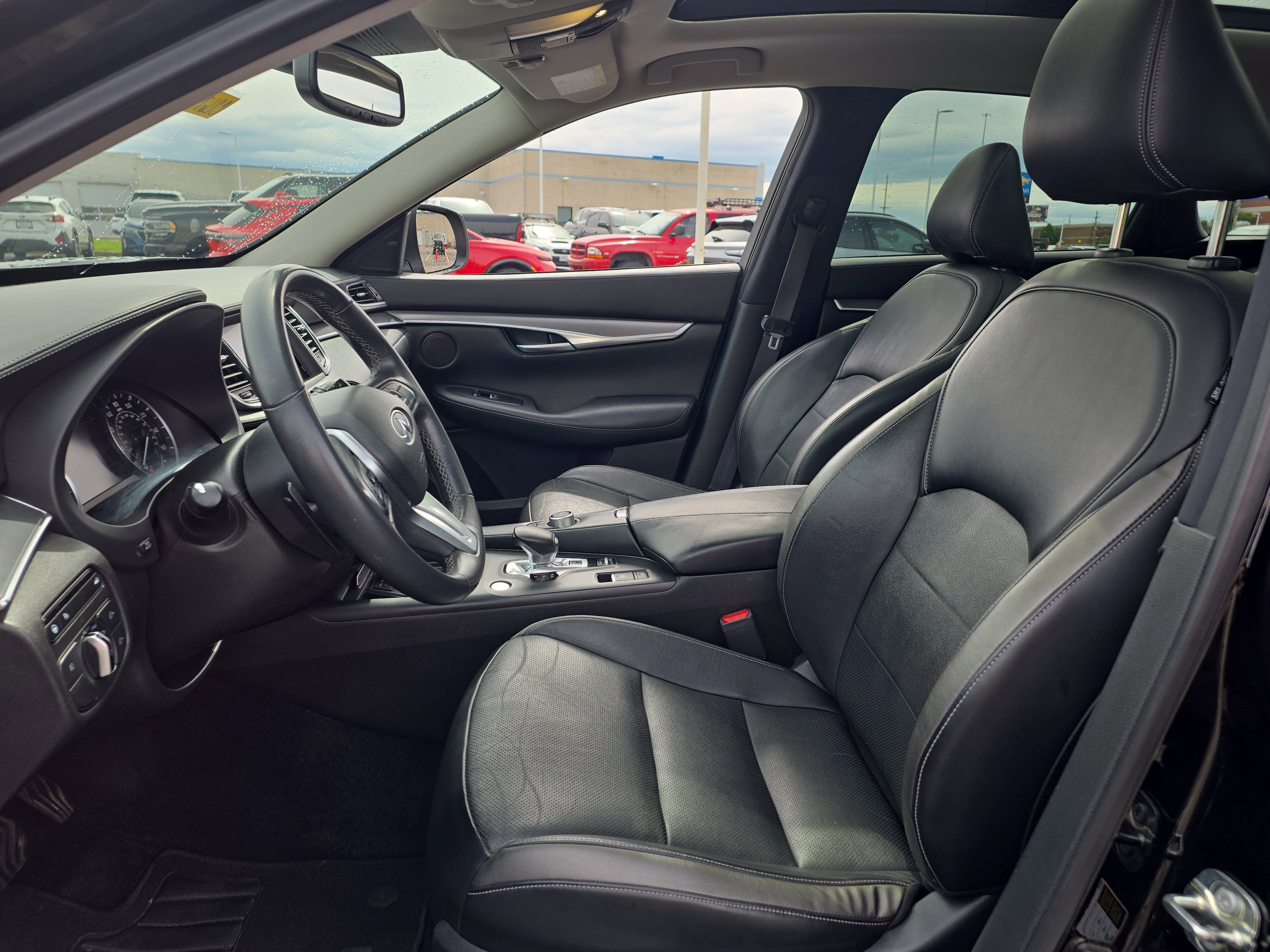 Used 2022 INFINITI QX50 Luxe AWD/4WD image 13