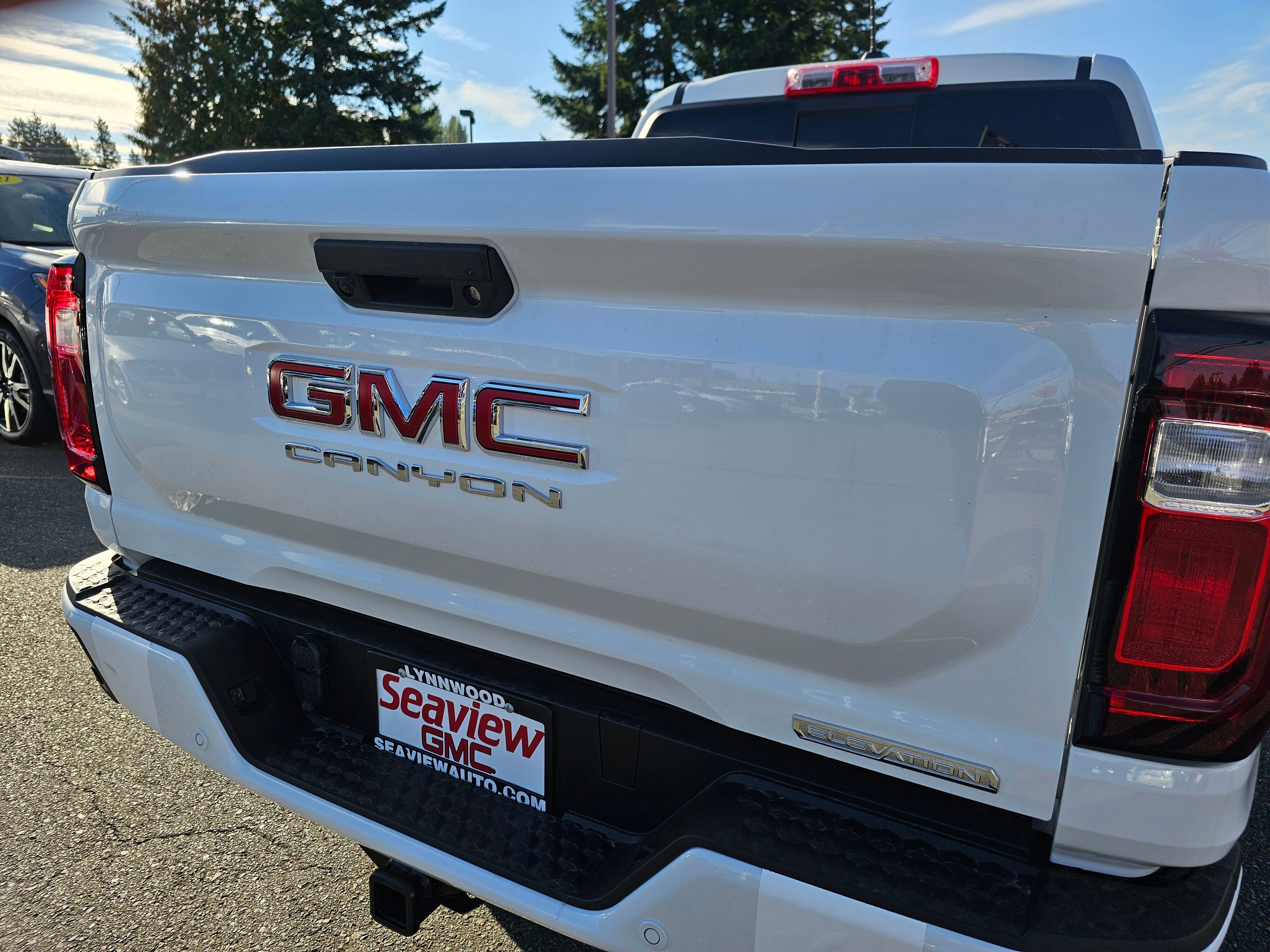 New 2026 GMC Canyon Elevation w/ Convenience Package image 13