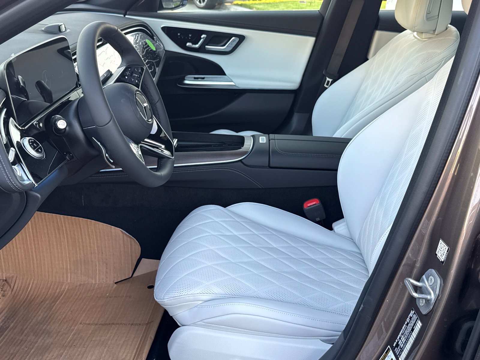 New 2027 Mercedes-Benz E 450 4MATIC Sedan image 19