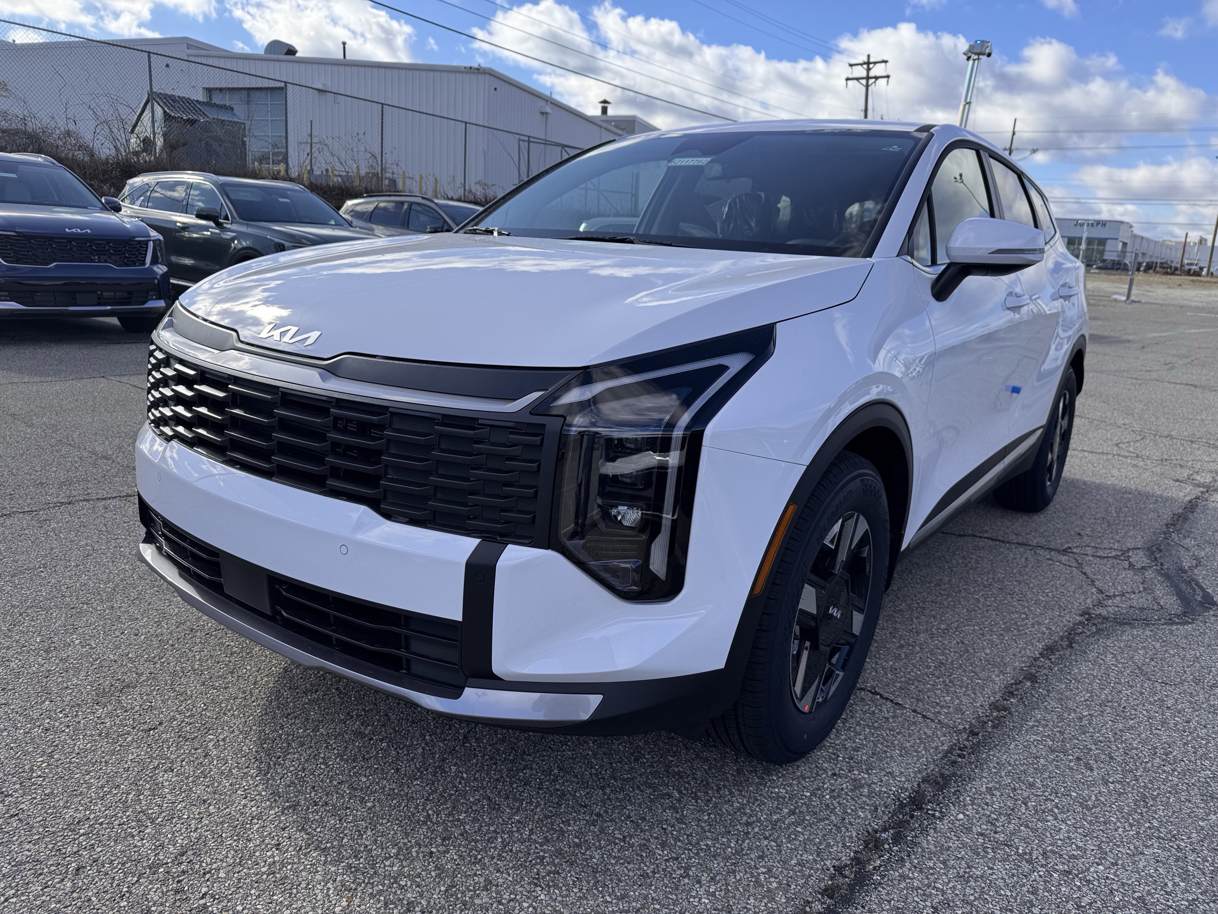 New 2026 Kia Sportage LX image 8