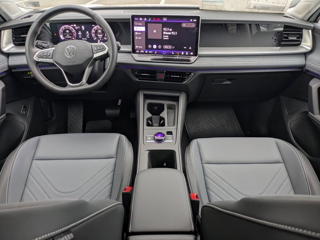 New 2026 Volkswagen Tiguan SE FWD image 15
