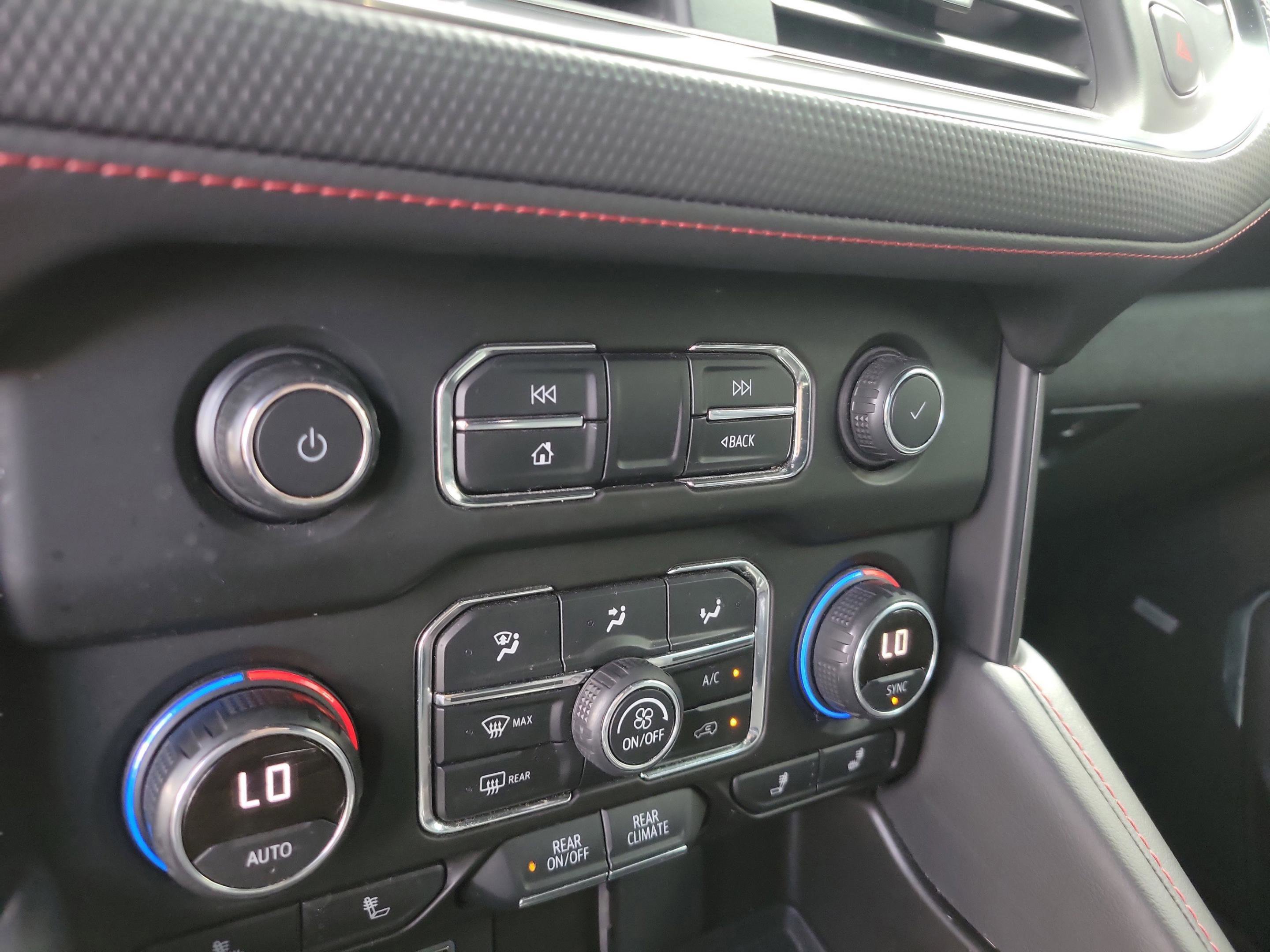 Used 2021 Chevrolet Tahoe RST w/ Luxury Package image 21