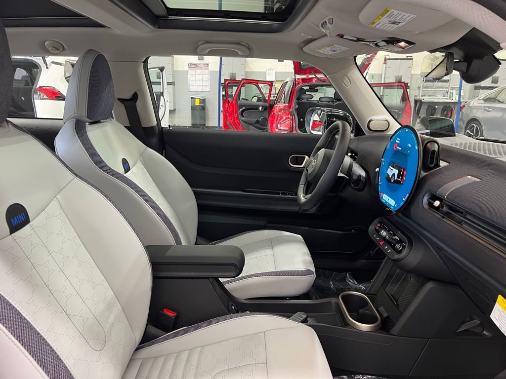 Used 2025 MINI Cooper S image 24
