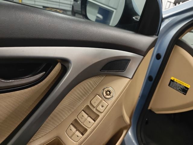 Used 2012 Hyundai Elantra GLS w/ Preferred Pkg 3 image 9
