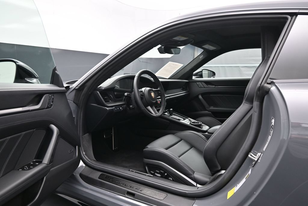 Certified 2026 Porsche 911 Carrera 4 GTS AWD/4WD image 4