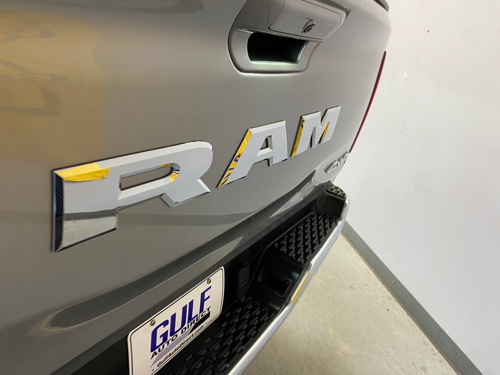 Used 2025 RAM 1500 Laramie AWD/4WD image 18