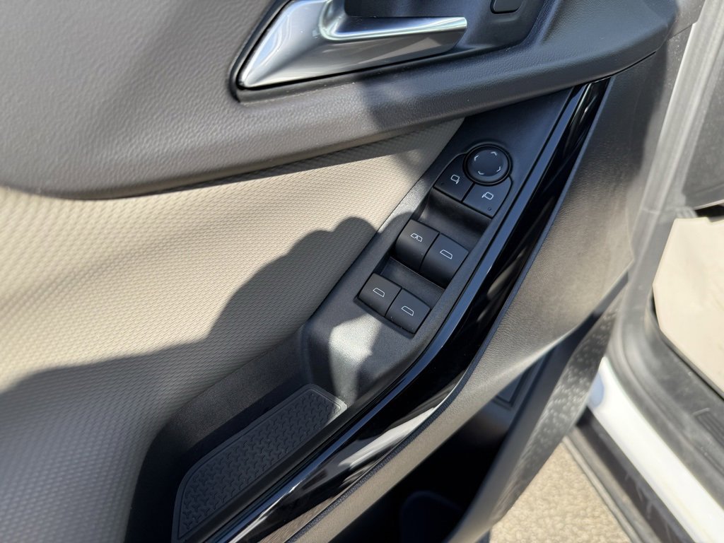 New 2025 Chevrolet Equinox LT w/ Convenience Package II image 10