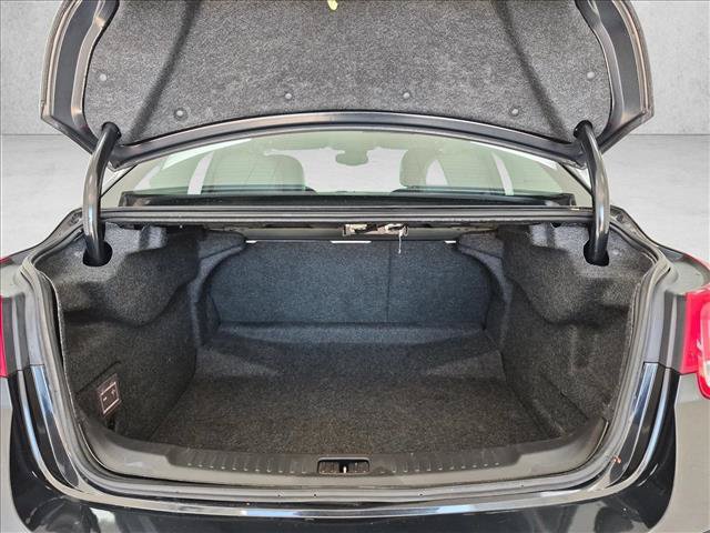 Used 2015 Chevrolet Malibu LT FWD image 6