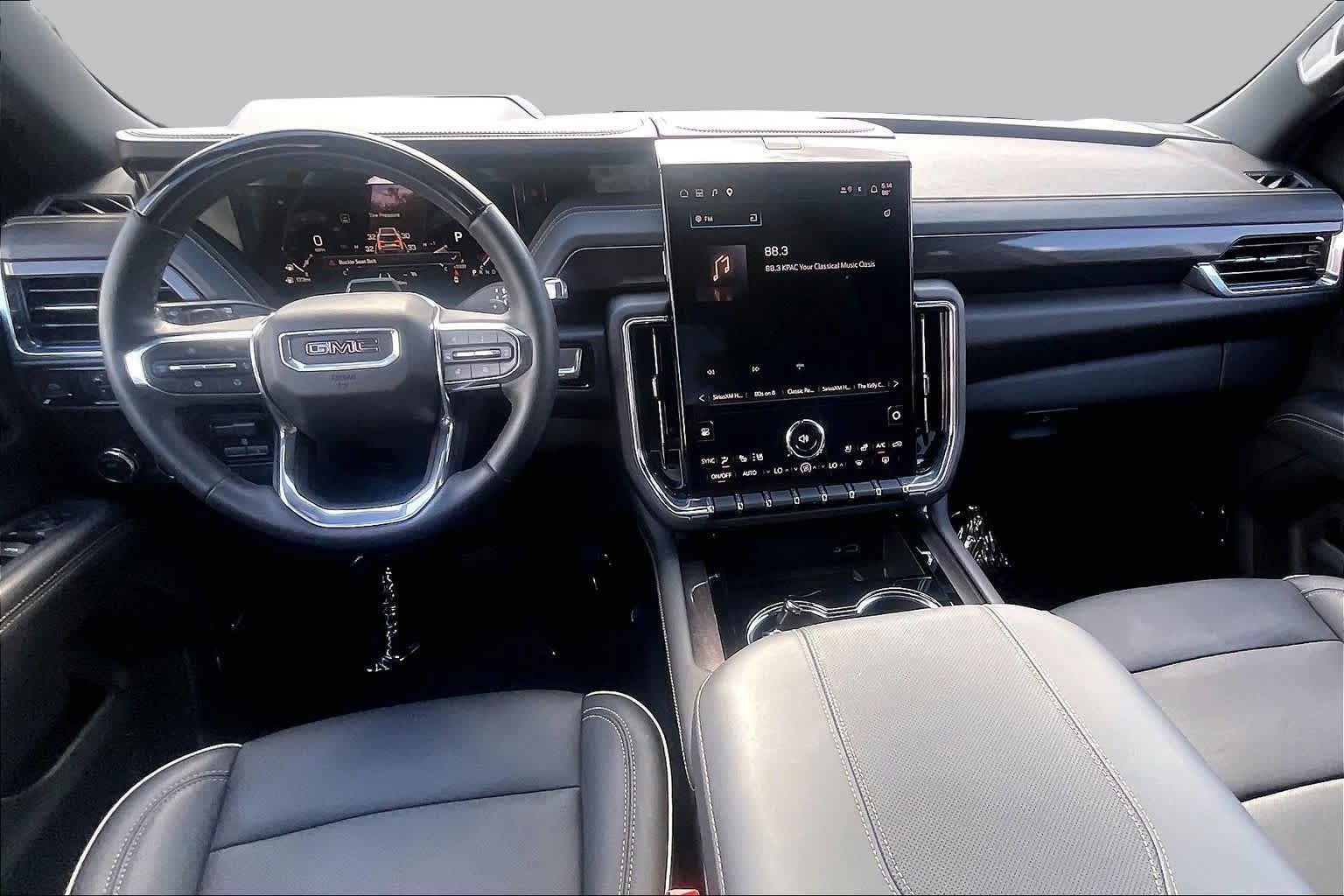 Used 2026 GMC Yukon XL Elevation w/ Elevation Premium Package RWD image 16