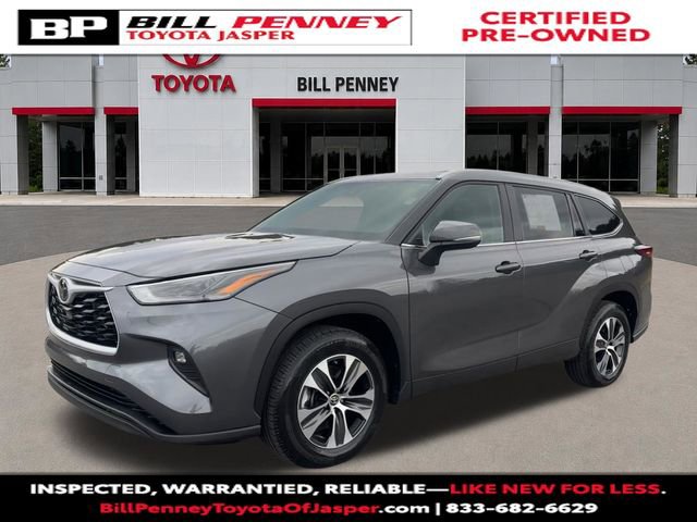 Used 2025 Toyota Highlander XLE FWD image 1