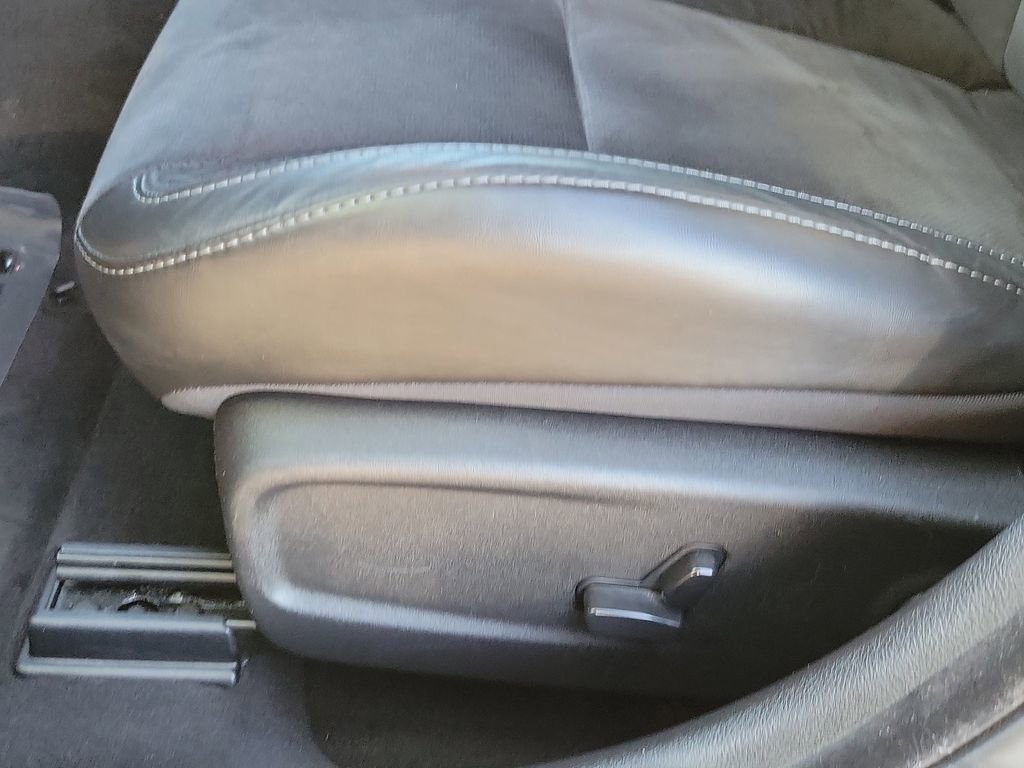 Used 2023 Dodge Charger GT w/ Plus Group image 15