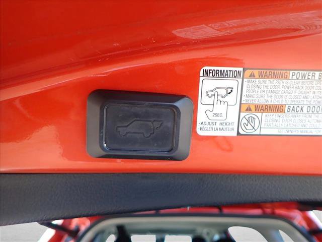 Used 2015 Toyota RAV4 Limited w/ Technology Package image 7