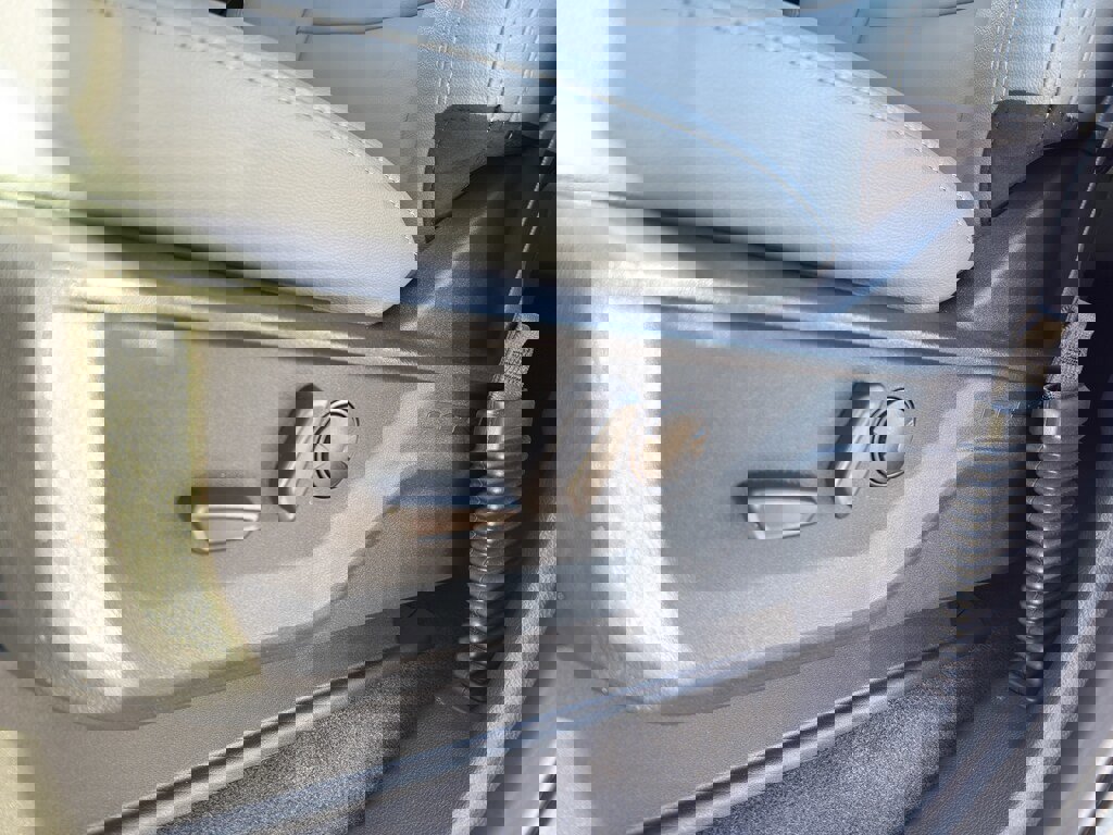 New 2025 Ford F150 Lightning Flash image 22