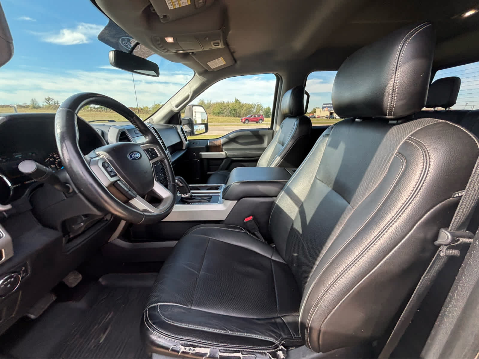 Used 2017 Ford F150 Lariat w/ Equipment Group 501A Mid RWD image 16