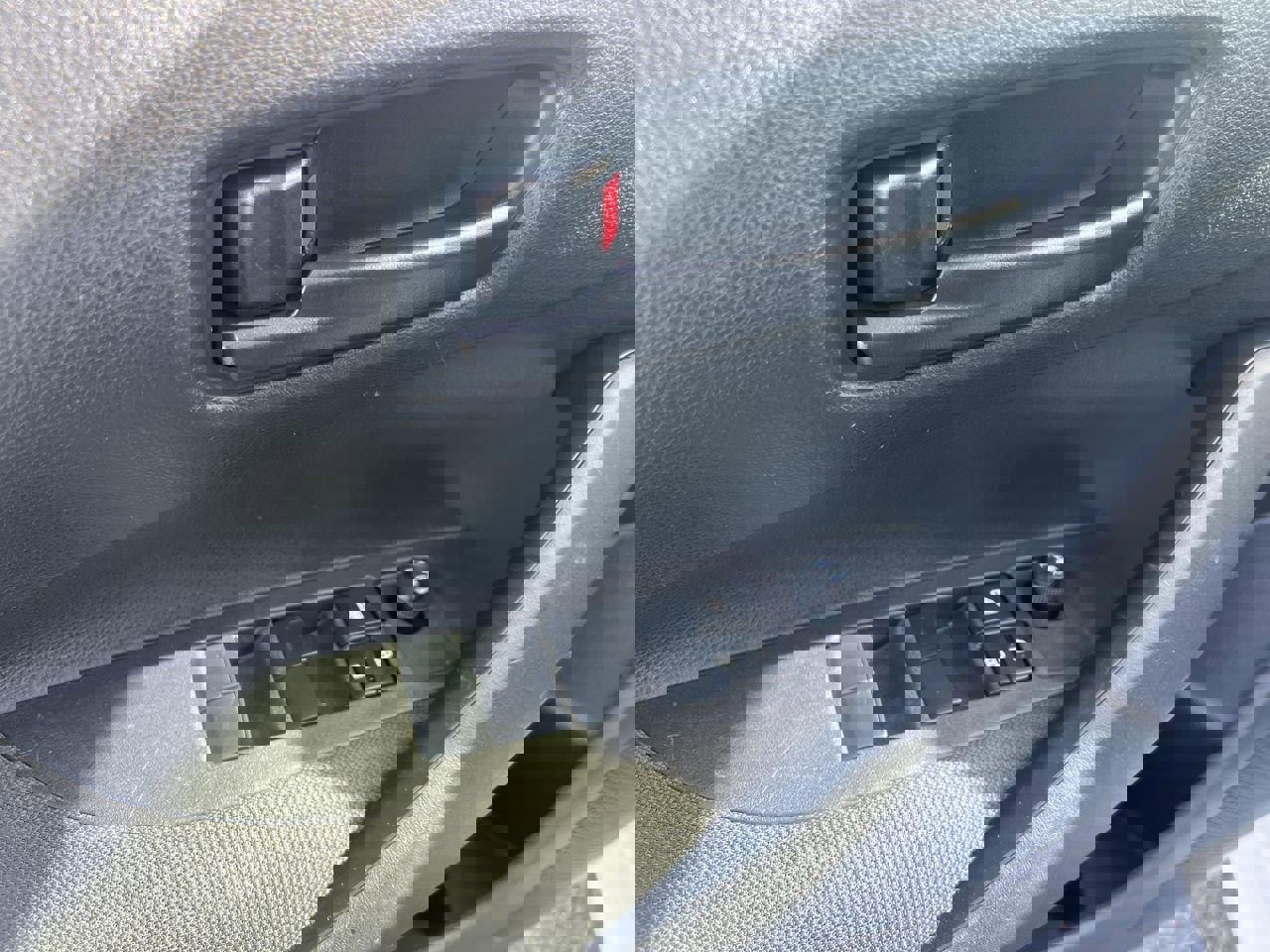 Used 2024 Toyota Corolla LE image 15