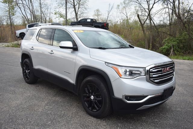 Used 2018 GMC Acadia SLT w/ LPO, Floor Liner Package AWD/4WD image 1