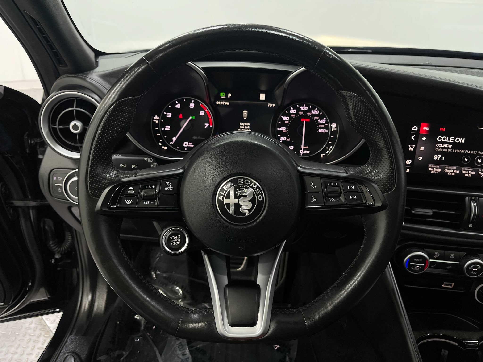 Used 2022 Alfa Romeo Giulia Ti AWD/4WD image 22