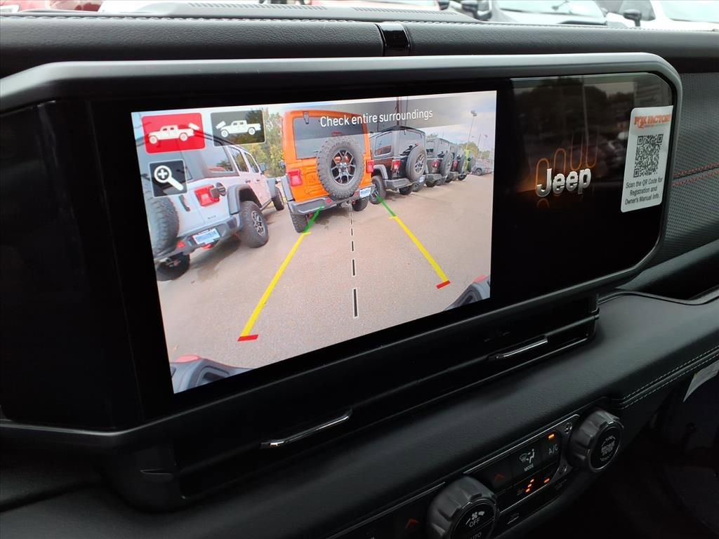 New 2025 Jeep Gladiator Rubicon w/ Convenience Group image 24