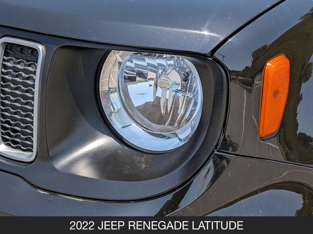Used 2022 Jeep Renegade Latitude AWD/4WD image 10