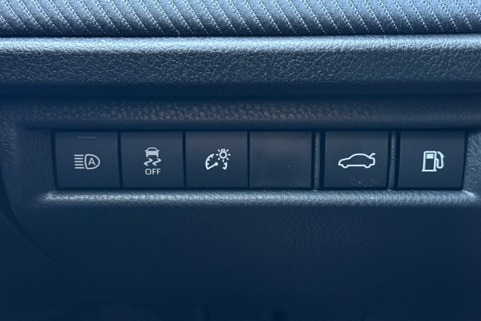 New 2026 Toyota Camry SE FWD image 28