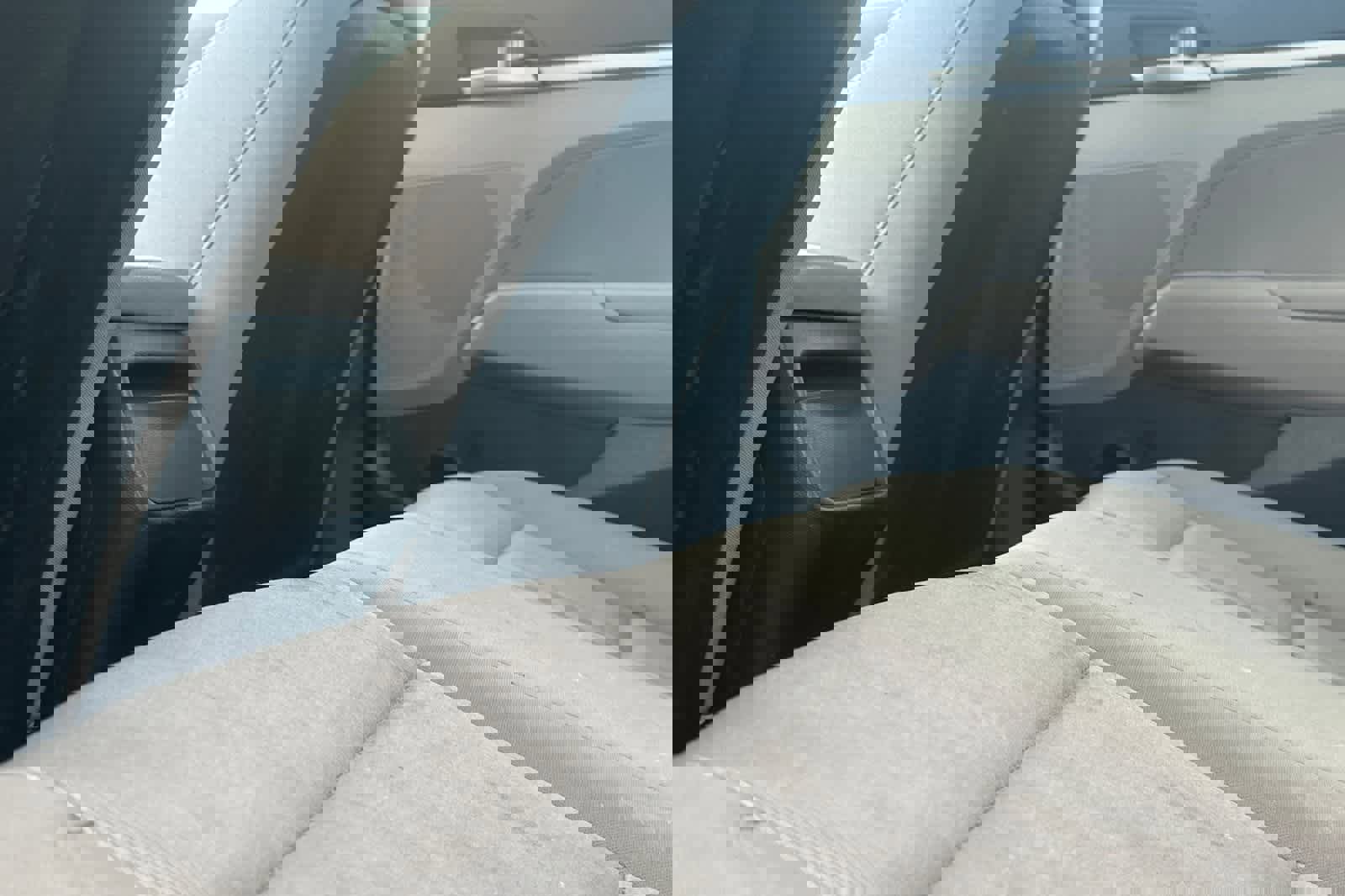 Used 2017 Hyundai Elantra SE image 5