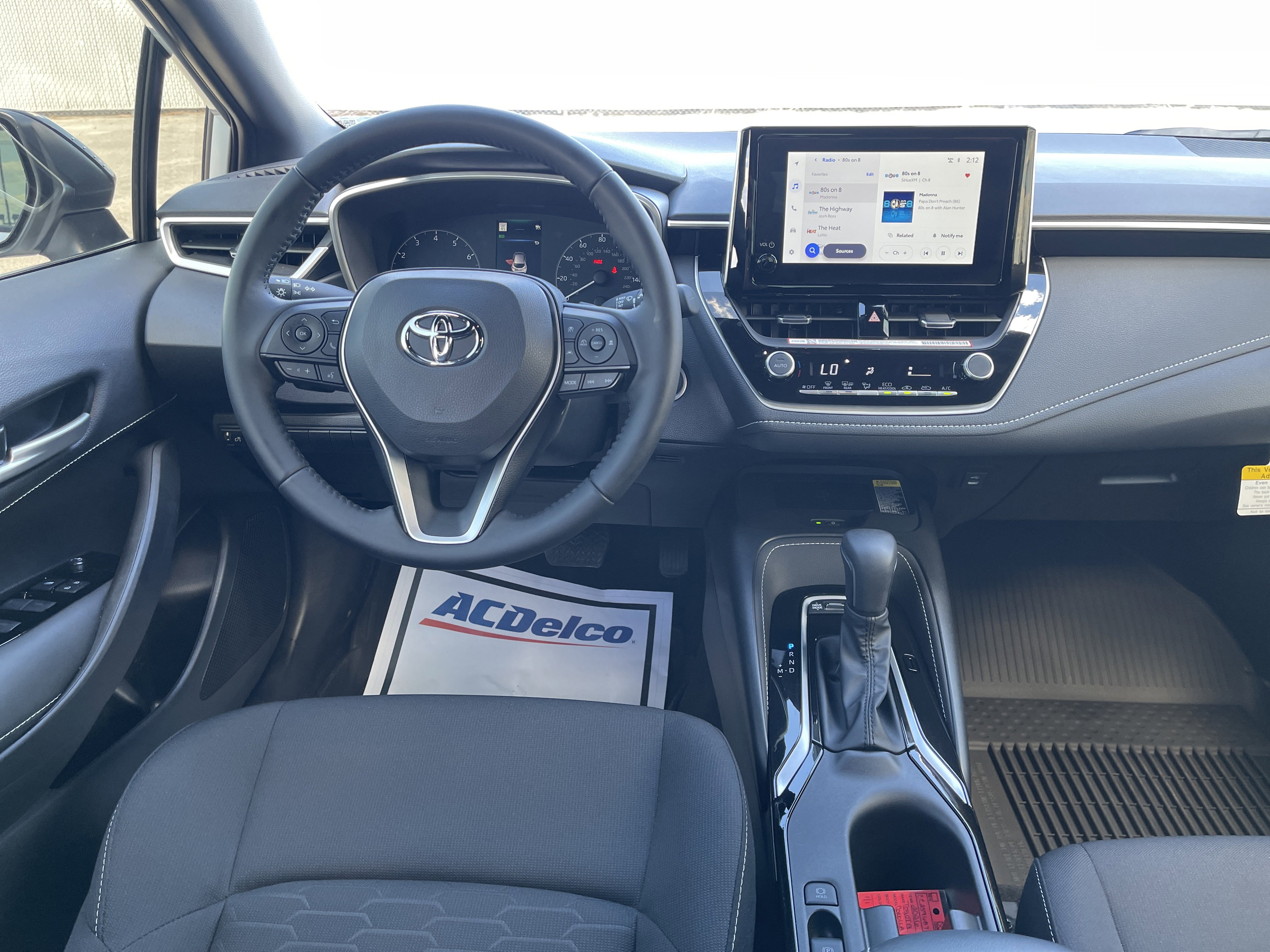 Used 2026 Toyota Corolla SE image 15