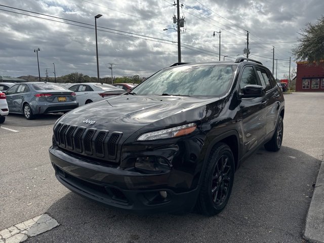 Used 2016 Jeep Cherokee Latitude w/ Comfort/Convenience Group image 4