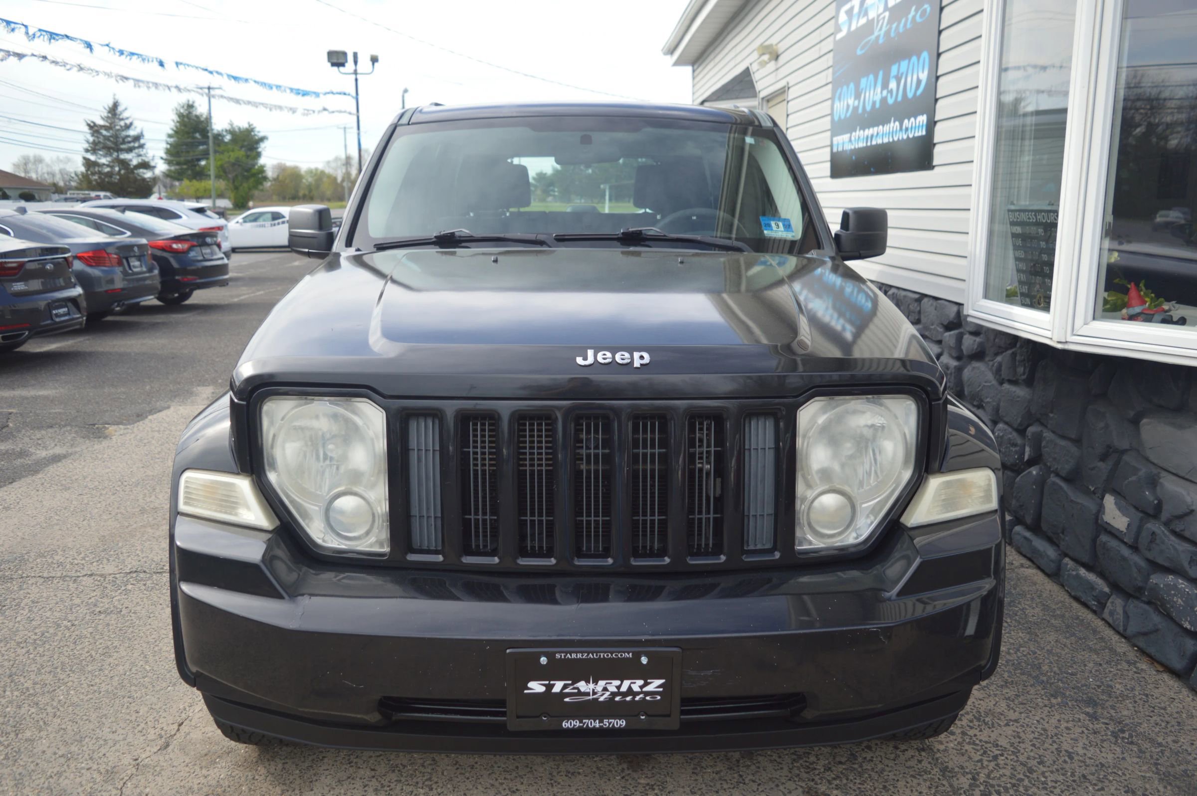 Used 2010 Jeep Liberty Sport image 7