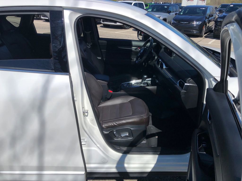 Used 2023 MAZDA CX-5 Signature image 23