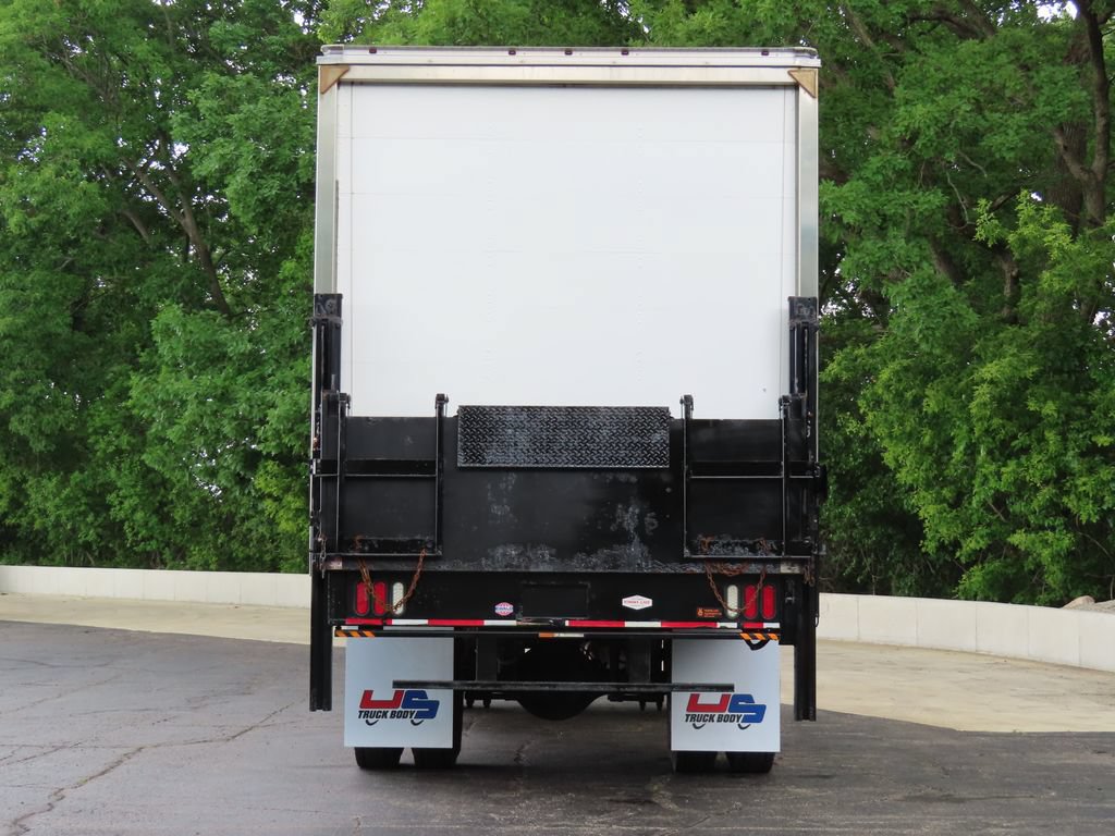 Used 2022 Ford F750 2WD Regular Cab Super Duty image 12
