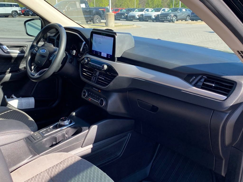 Used 2020 Ford Escape SE image 33