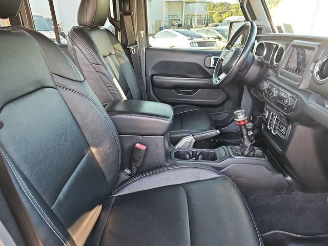 Used 2018 Jeep Wrangler Unlimited Sahara AWD/4WD image 10