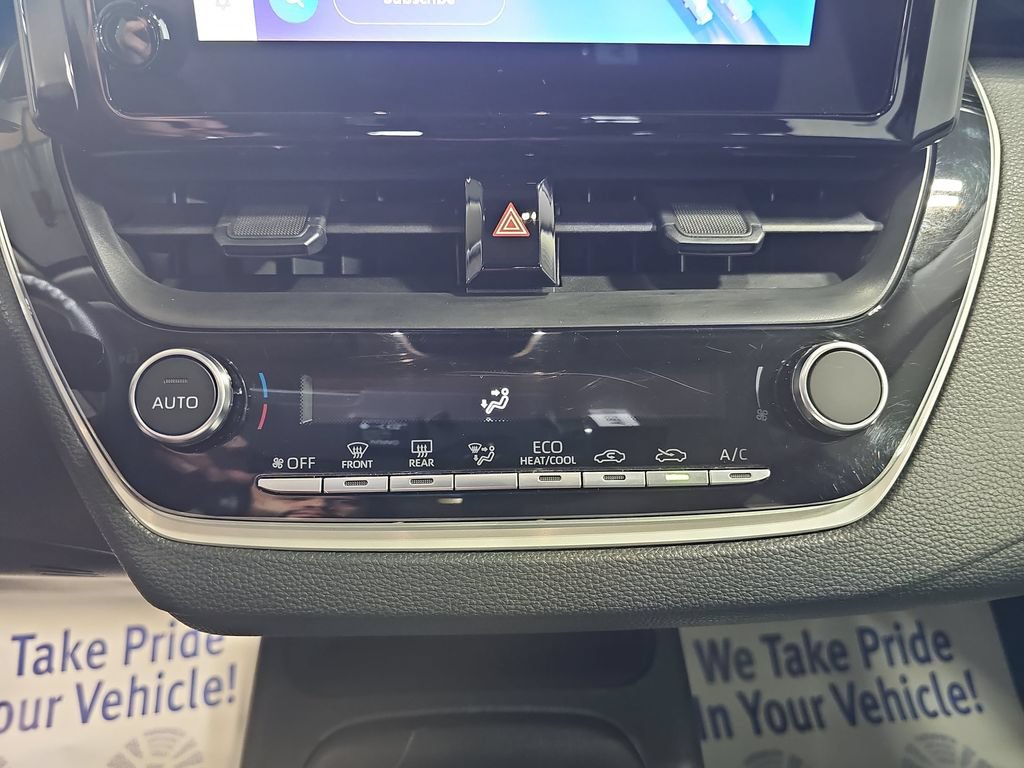 Used 2025 Toyota Corolla LE FWD image 20