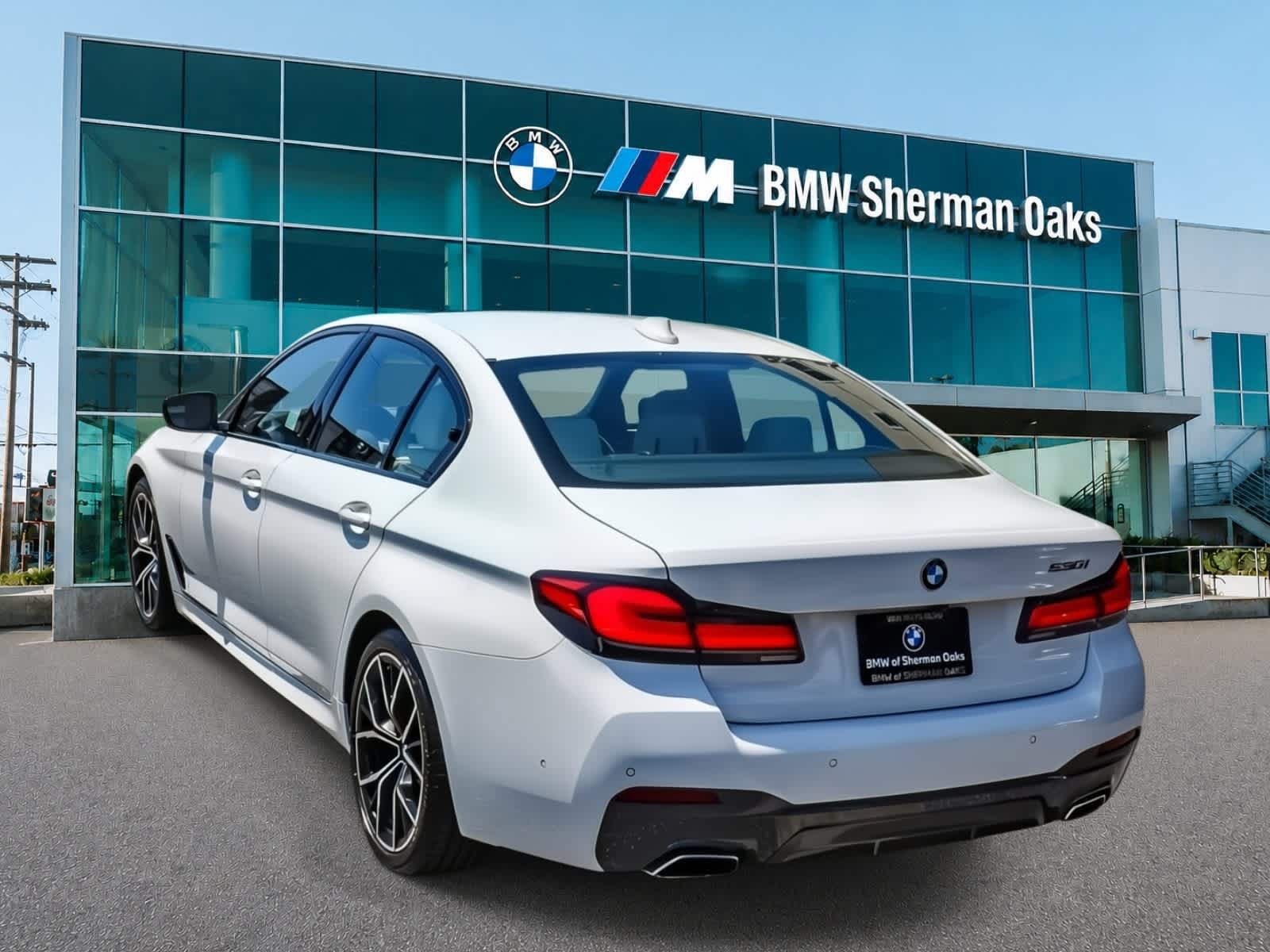 Certified 2023 BMW 530i w/ M Sport Package RWD image 6
