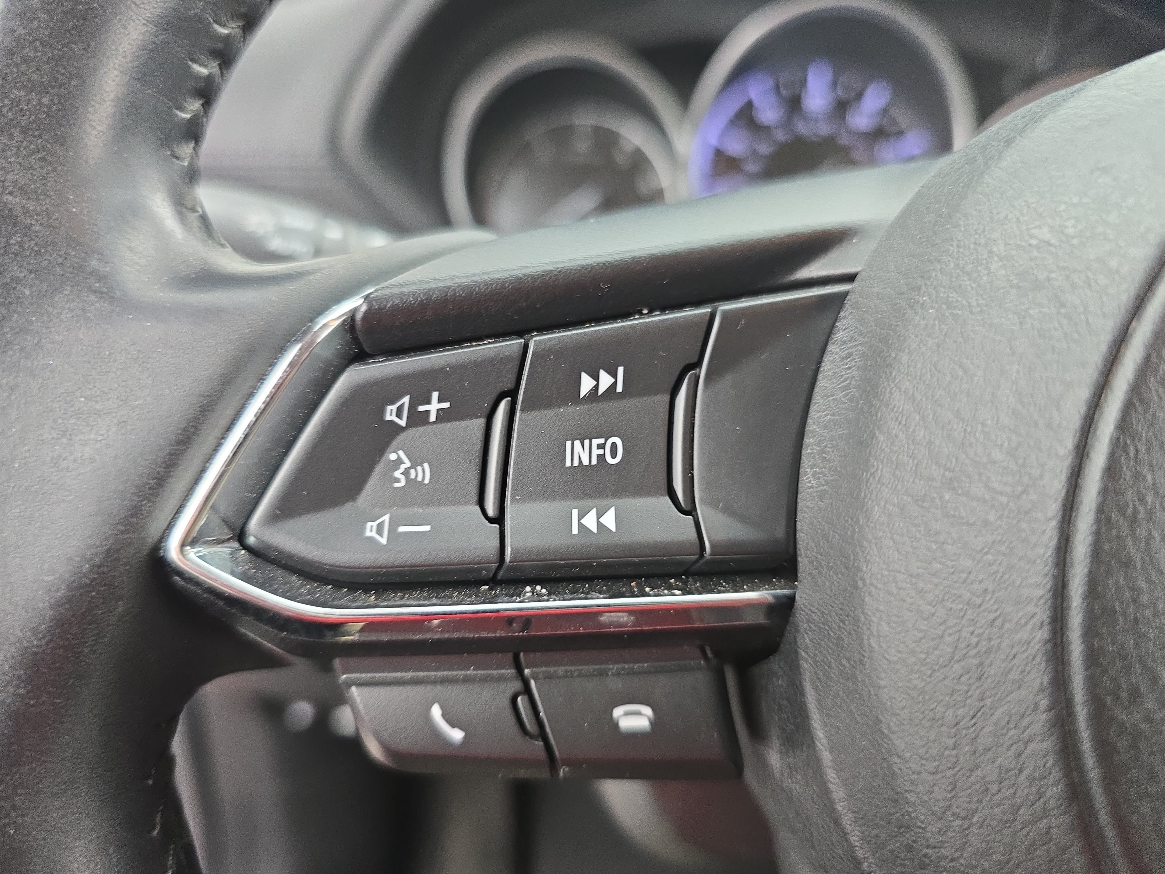 Used 2019 MAZDA CX-5 Touring FWD image 17