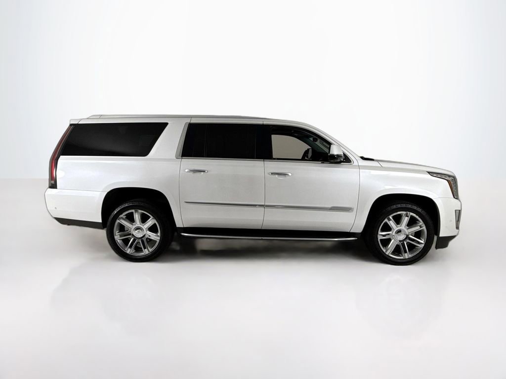 Used 2019 Cadillac Escalade ESV Luxury image 6