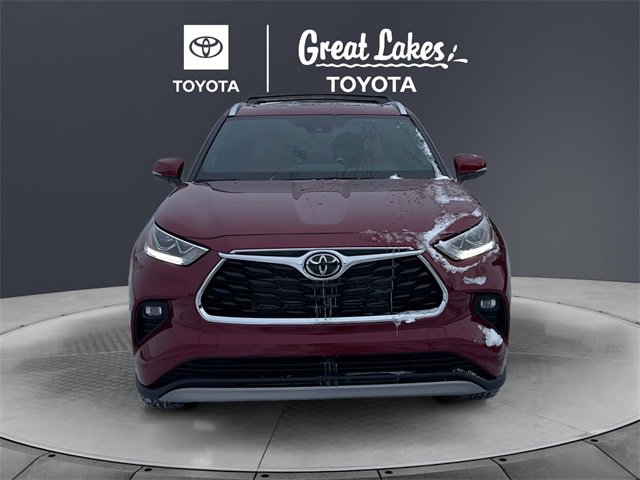 New 2026 Toyota Highlander Platinum image 8