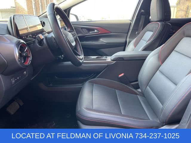 Certified 2024 Chevrolet Equinox EV RS FWD image 17