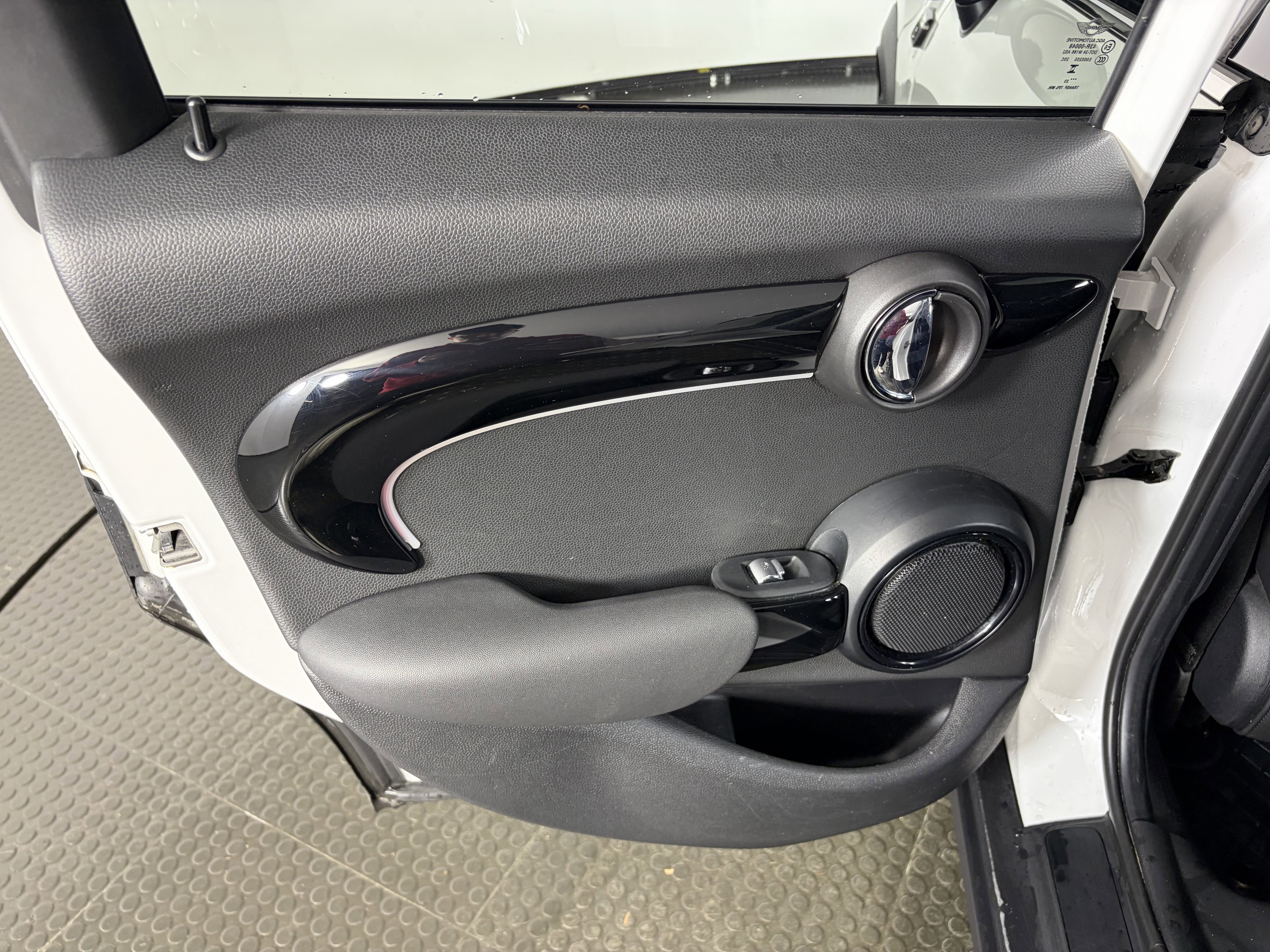 Used 2024 MINI Cooper S FWD image 15